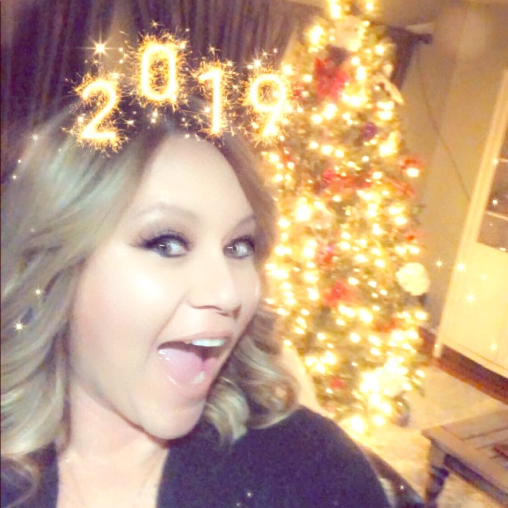 Meet your Posher, Lucinda